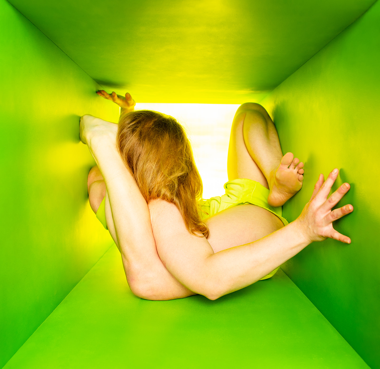 Conceptual Portrait Shoot Inside an Alien Womb - Jada and David Parrish