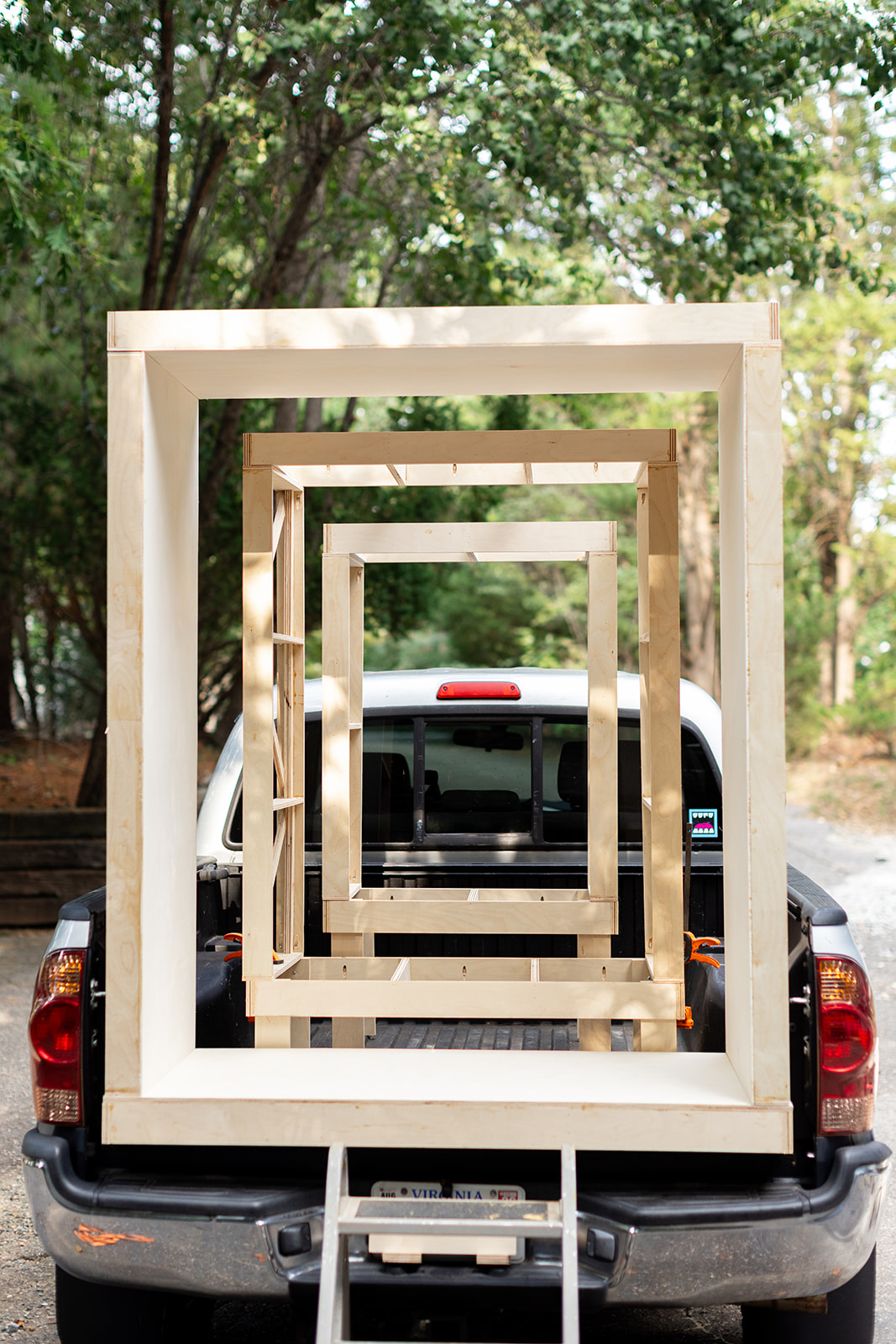 Days 4 and 5 of the Truck Bed Photo Set Build - Jada And David Parrish