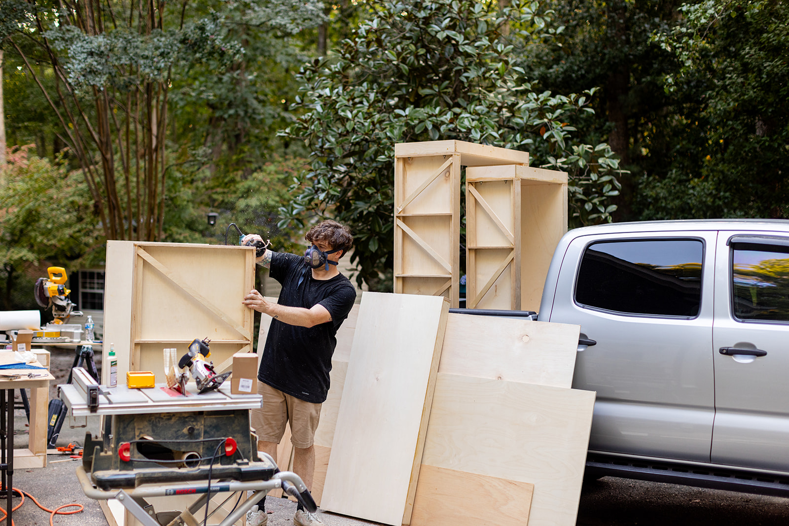 Days 4 and 5 of the Truck Bed Photo Set Build - Jada And David Parrish