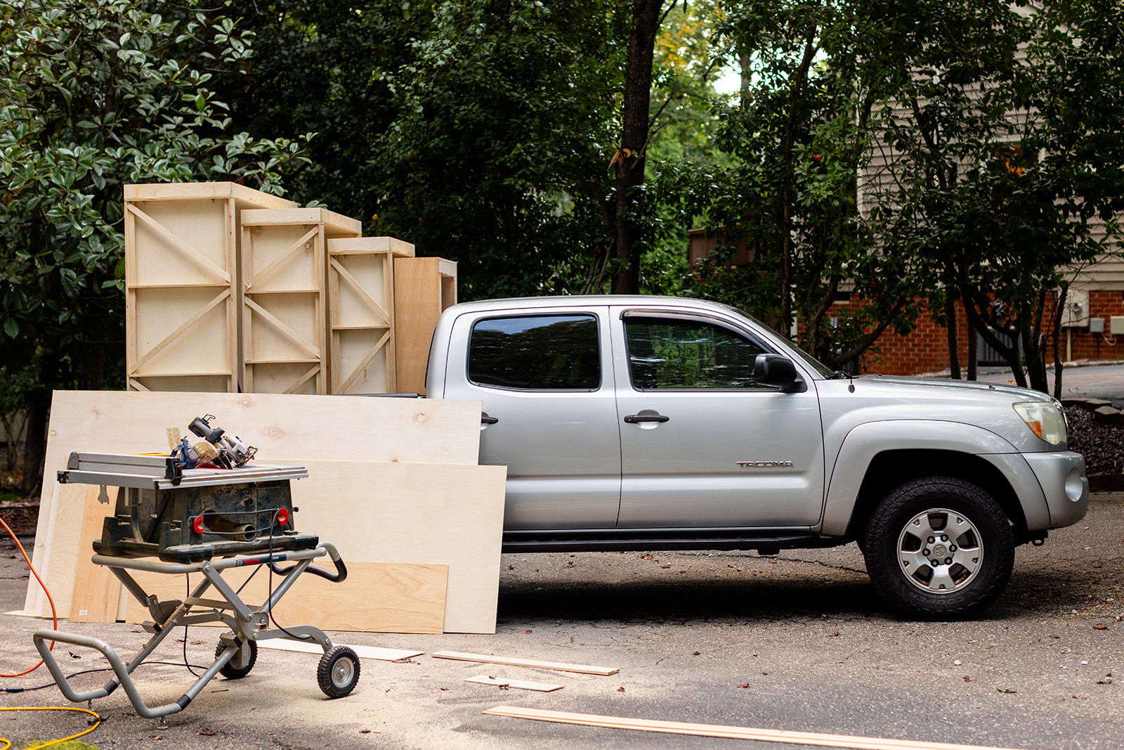 Days 4 and 5 of the Truck Bed Photo Set Build - Jada And David Parrish