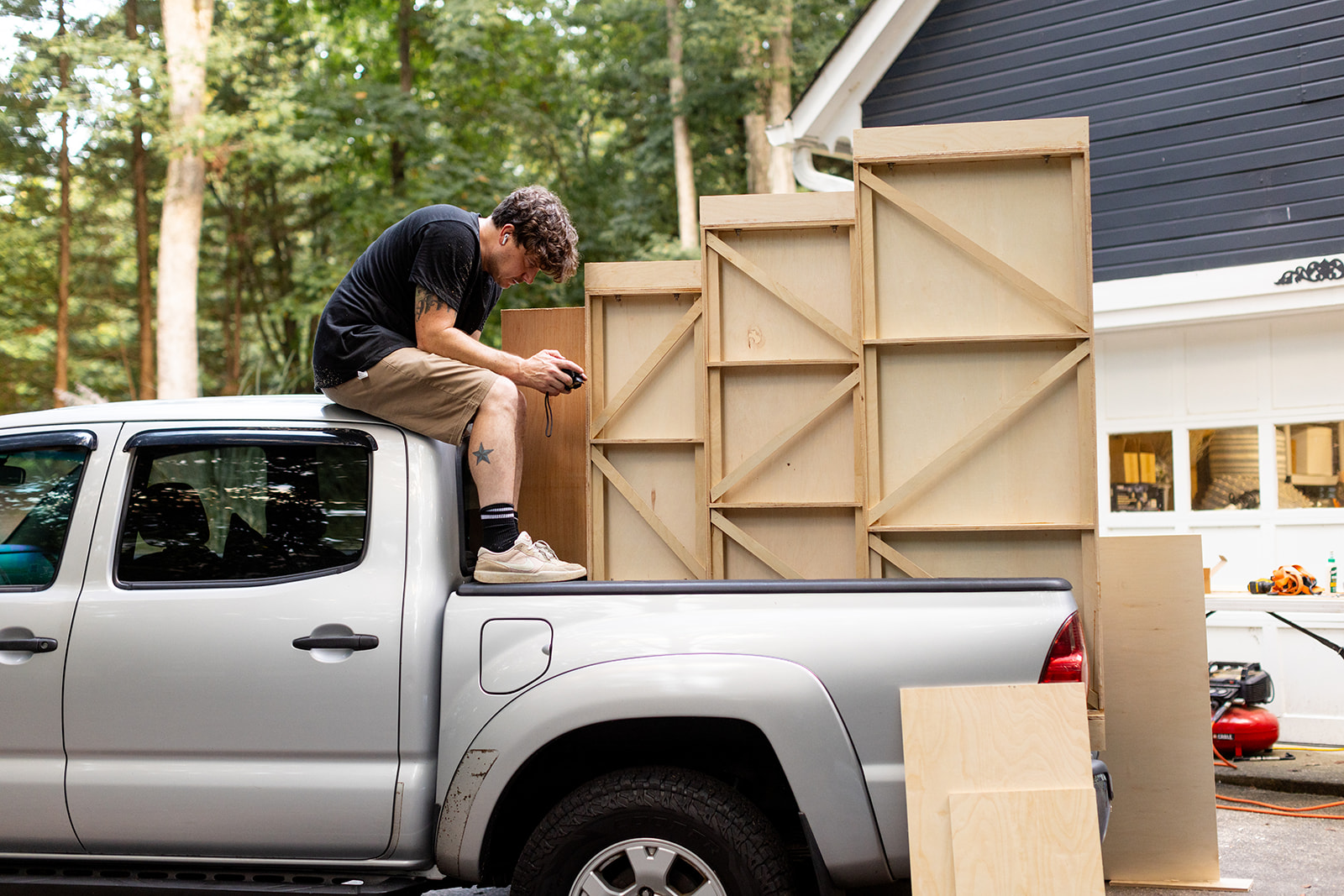 Days 4 and 5 of the Truck Bed Photo Set Build - Jada And David Parrish