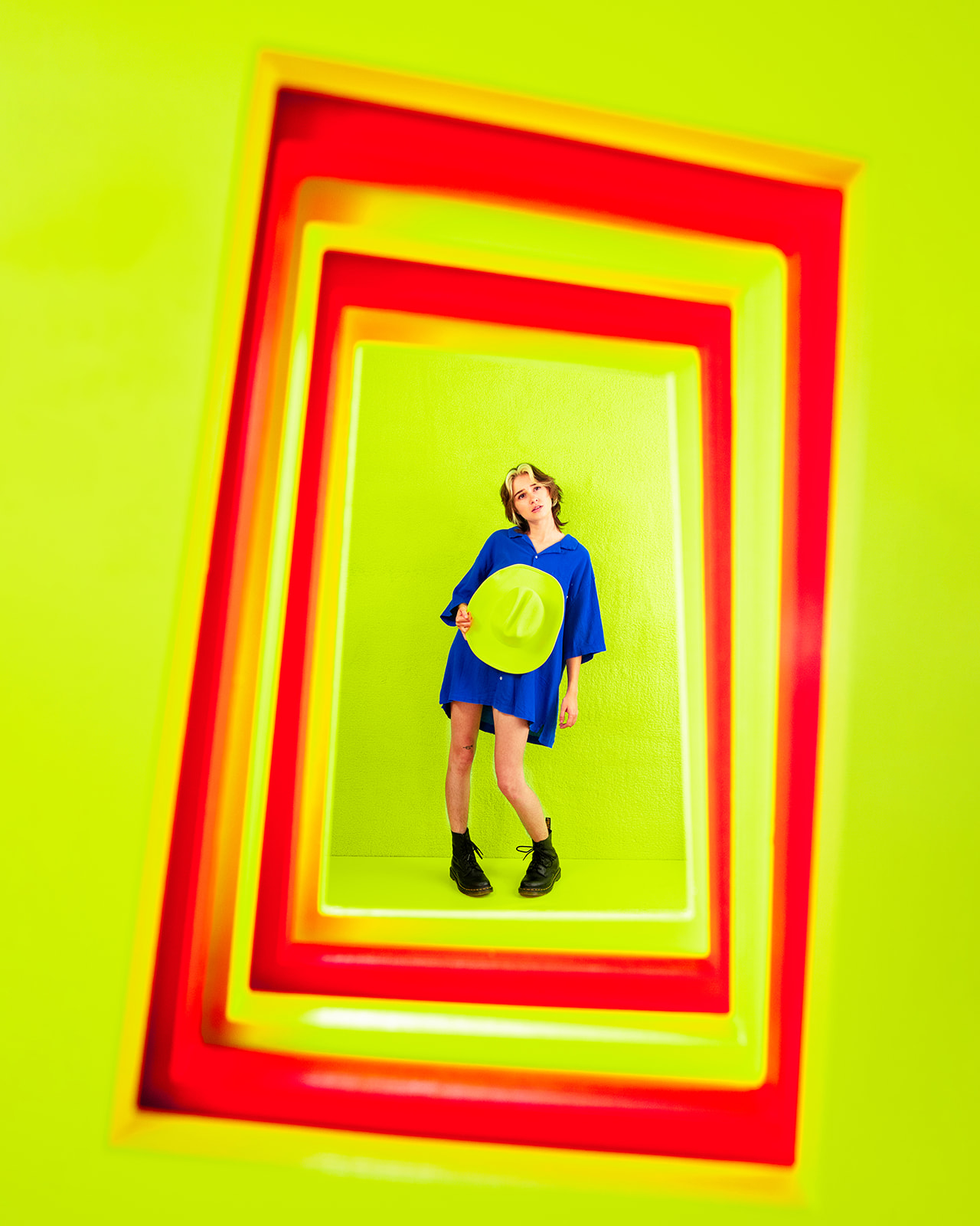 8 Photoshoot Props You Need to Try in a Shoot - Jada And David Parrish