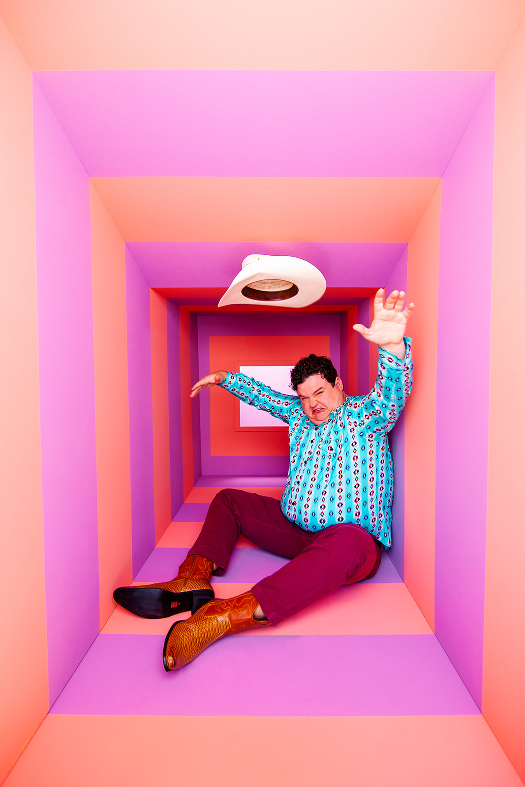 Space Tunnel Photo Shoot with Caleb Emery  - Jada And David Parrish
