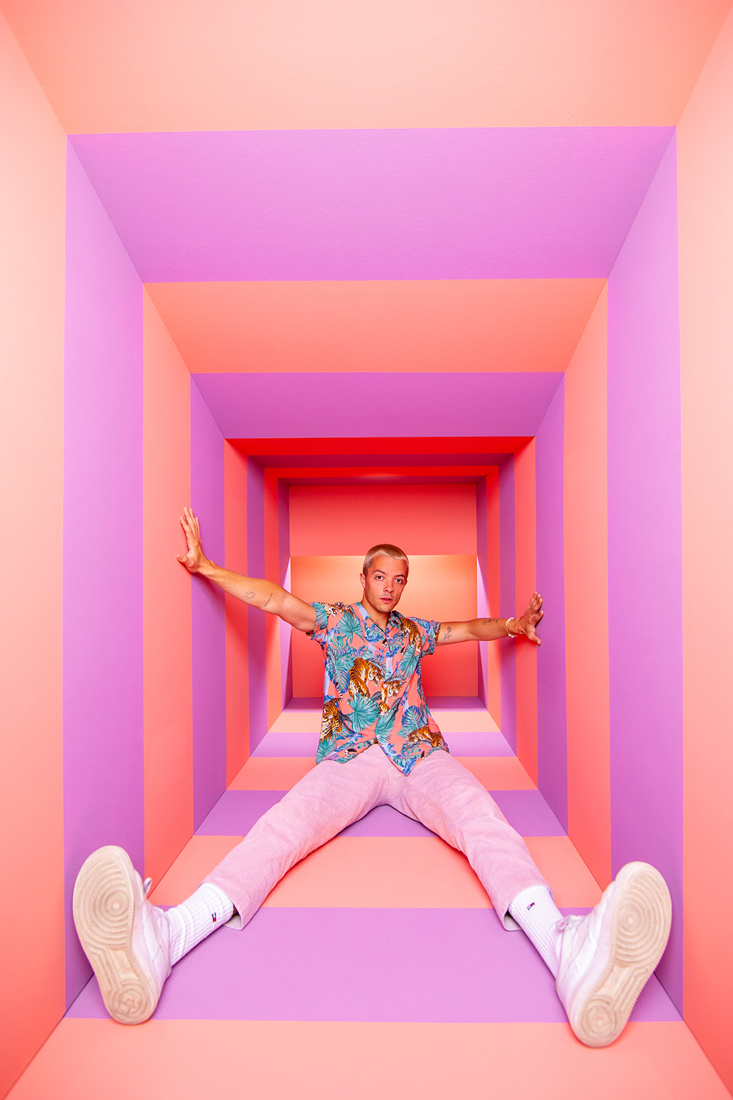 Pastel Space Tunnel with Tony Ferrari - Jada And David Parrish