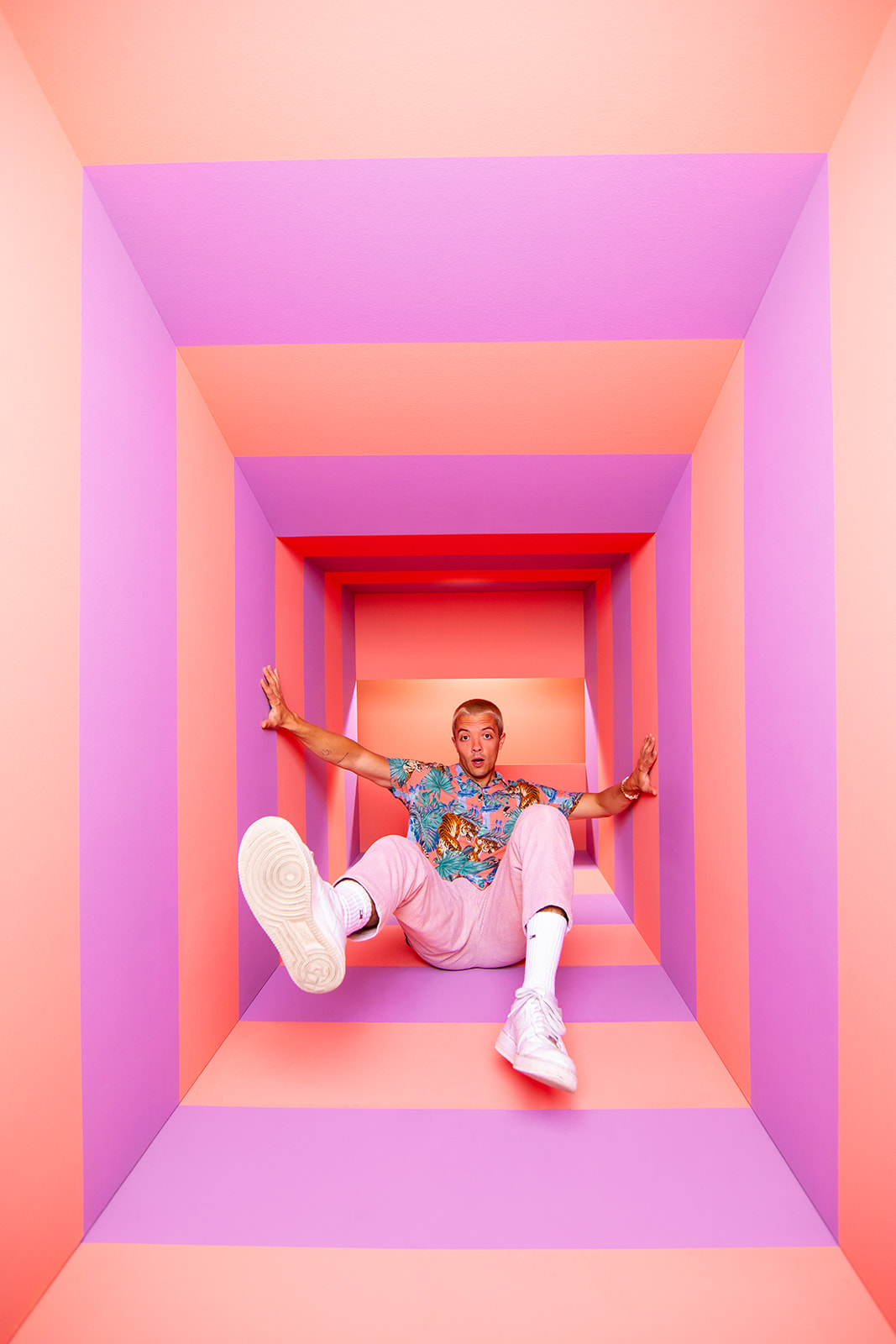 Pastel Space Tunnel with Tony Ferrari - Jada And David Parrish