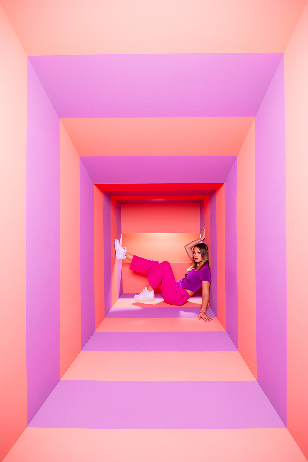 90s Space Tunnel with Olivia Holt  - Jada And David Parrish