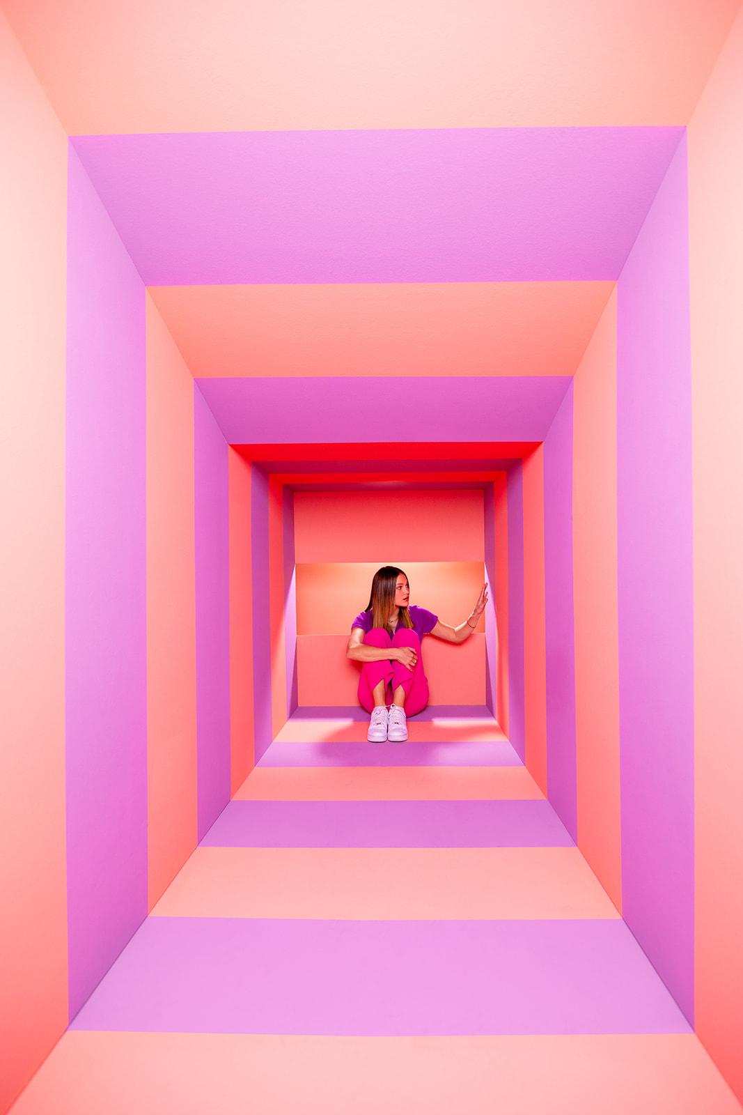 90s Space Tunnel with Olivia Holt  - Jada And David Parrish