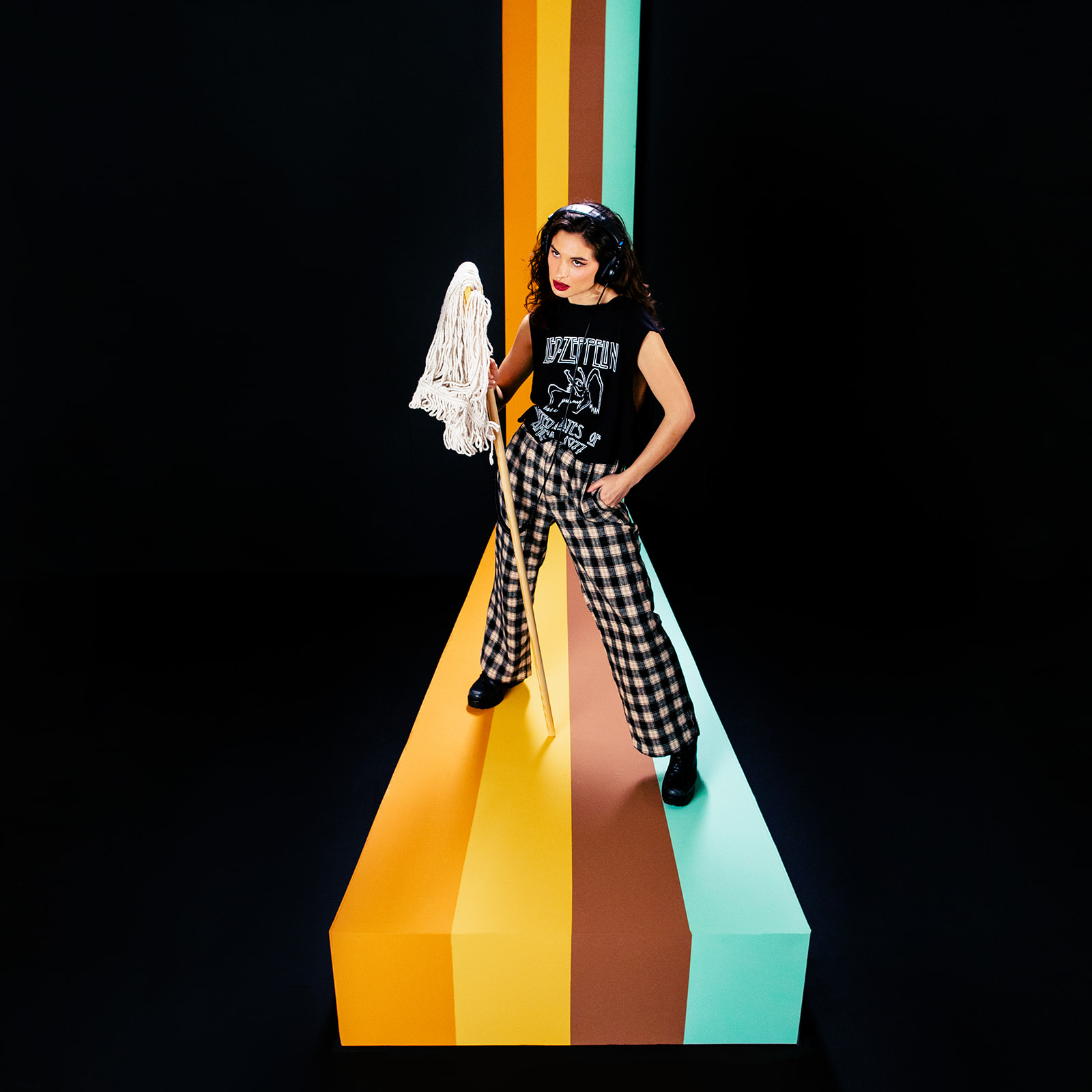 Retro 60s Inspired Forced Perspective Stage Photo Shoot - Jada And David Parrish