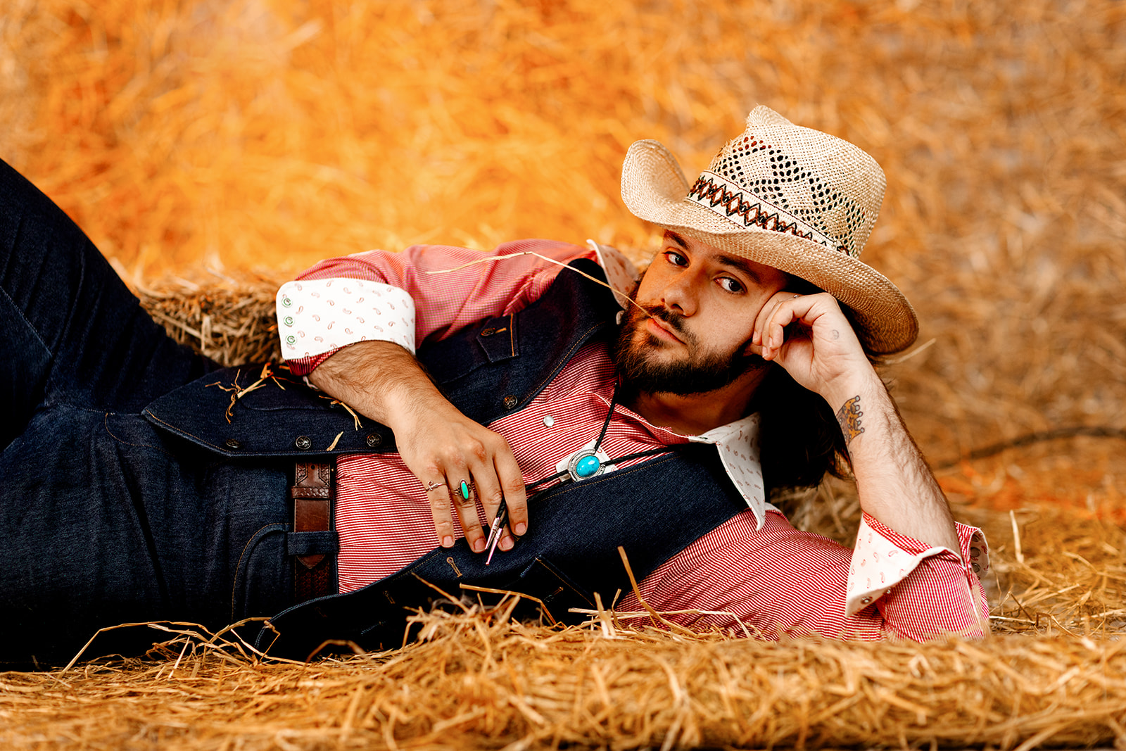 3 Easy DIY Photo Sets That Pop with No Power Tools - Jada And David Parrish