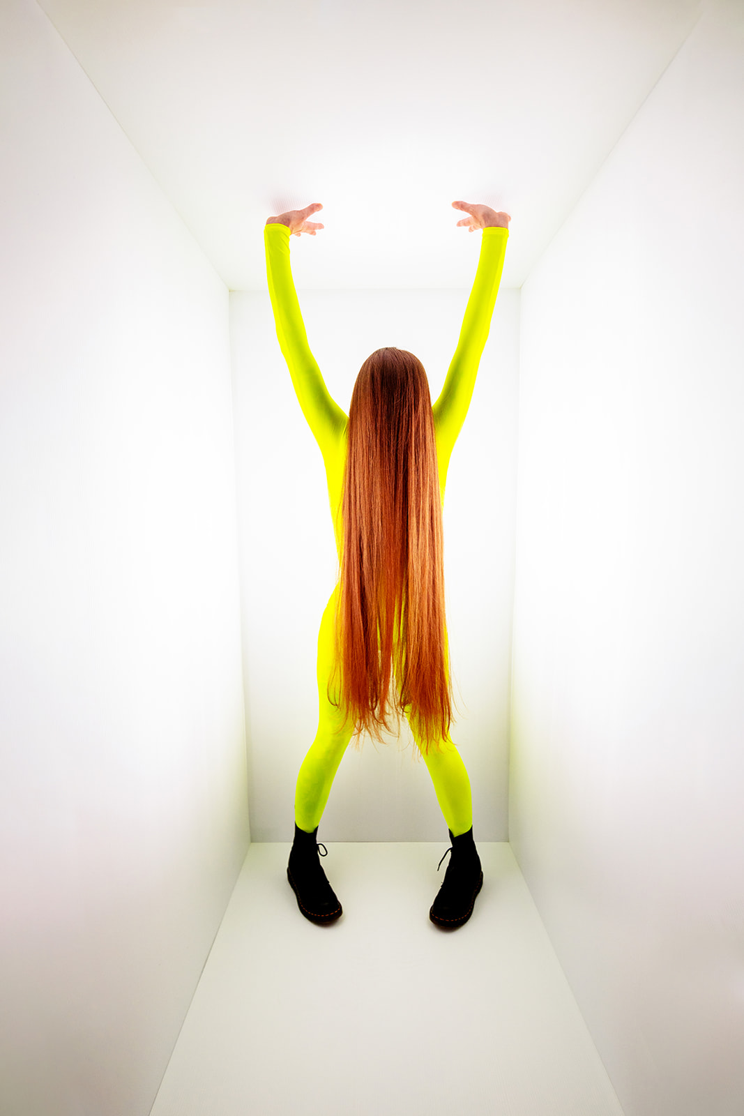 3 Easy DIY Photo Sets That Pop with No Power Tools - Jada And David Parrish